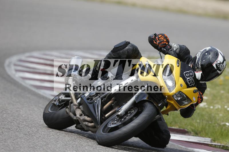 /10 20.04.2026  Pluess Moto Sport ADR/Freies Fahren/88